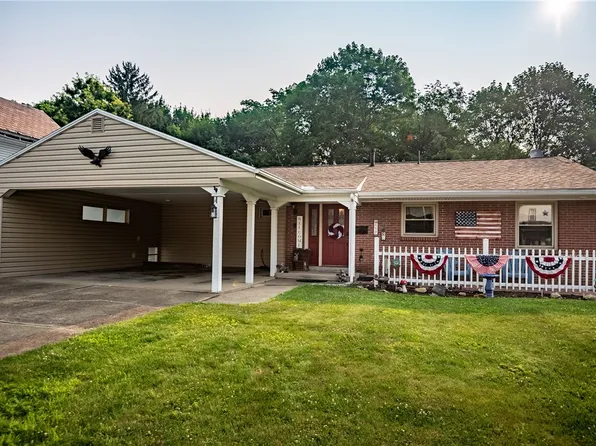 55 S Mercer Ave, Sharpsville, PA 16150