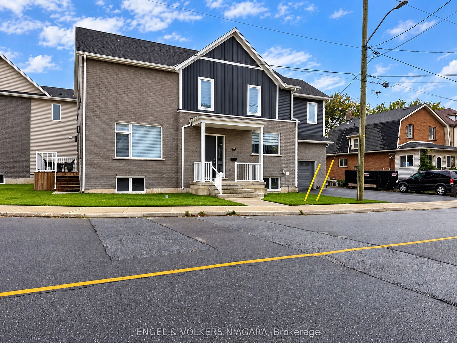 4 bed, $2,900 — Photo 2