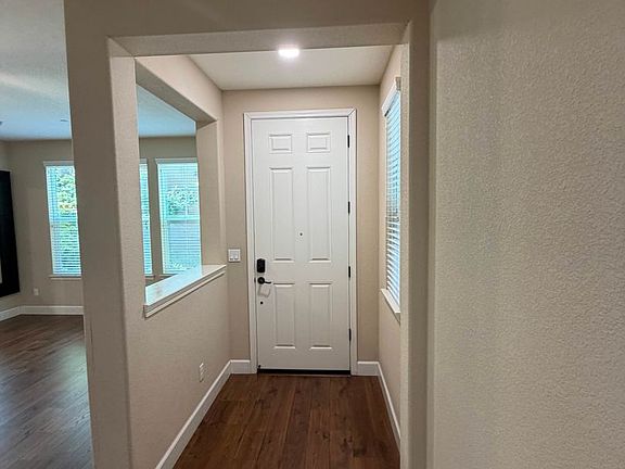 3rd image of 516 Dijon Pl
