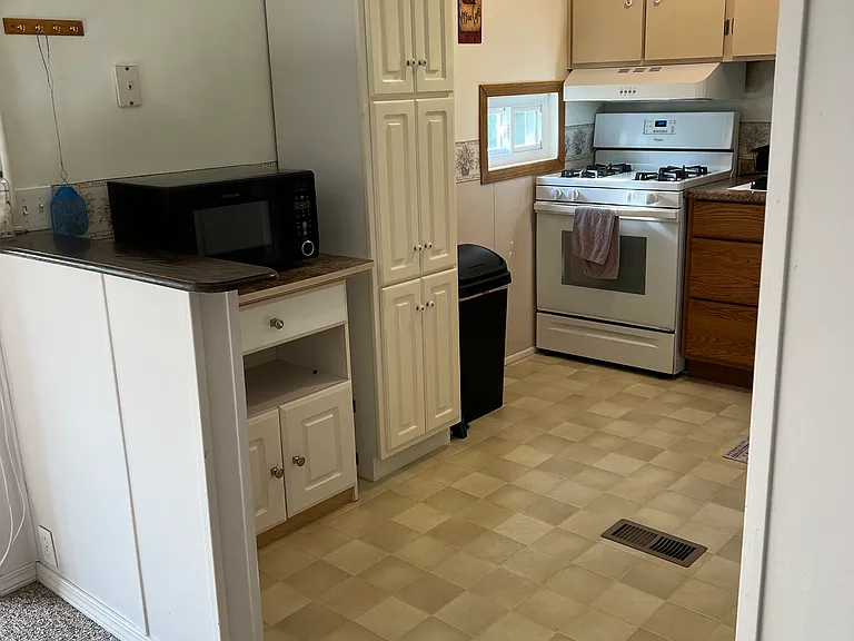5203 Slattery Rd — Photo 4