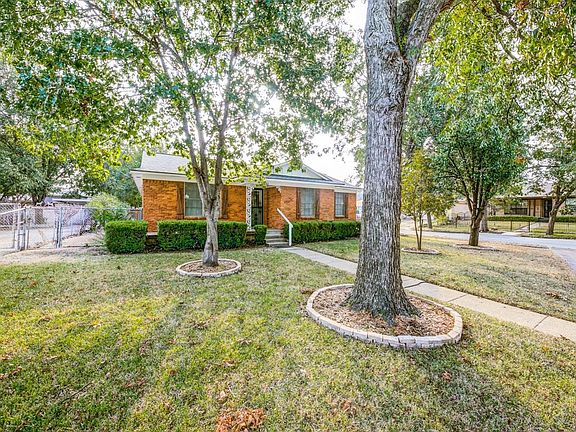4th image of 8763 Mosswood Dr