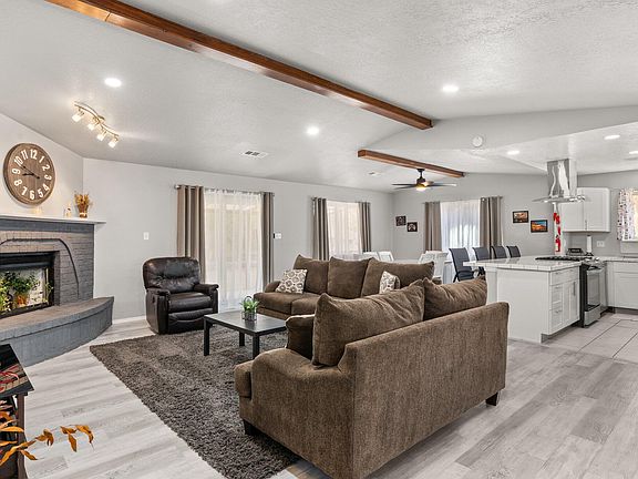 5th image of 5840 Avenida La Mirada NW
