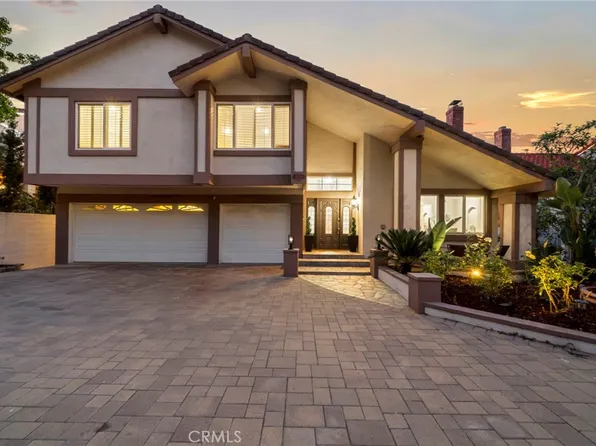 6425 E Shady Valley Ln, Anaheim, CA 92807