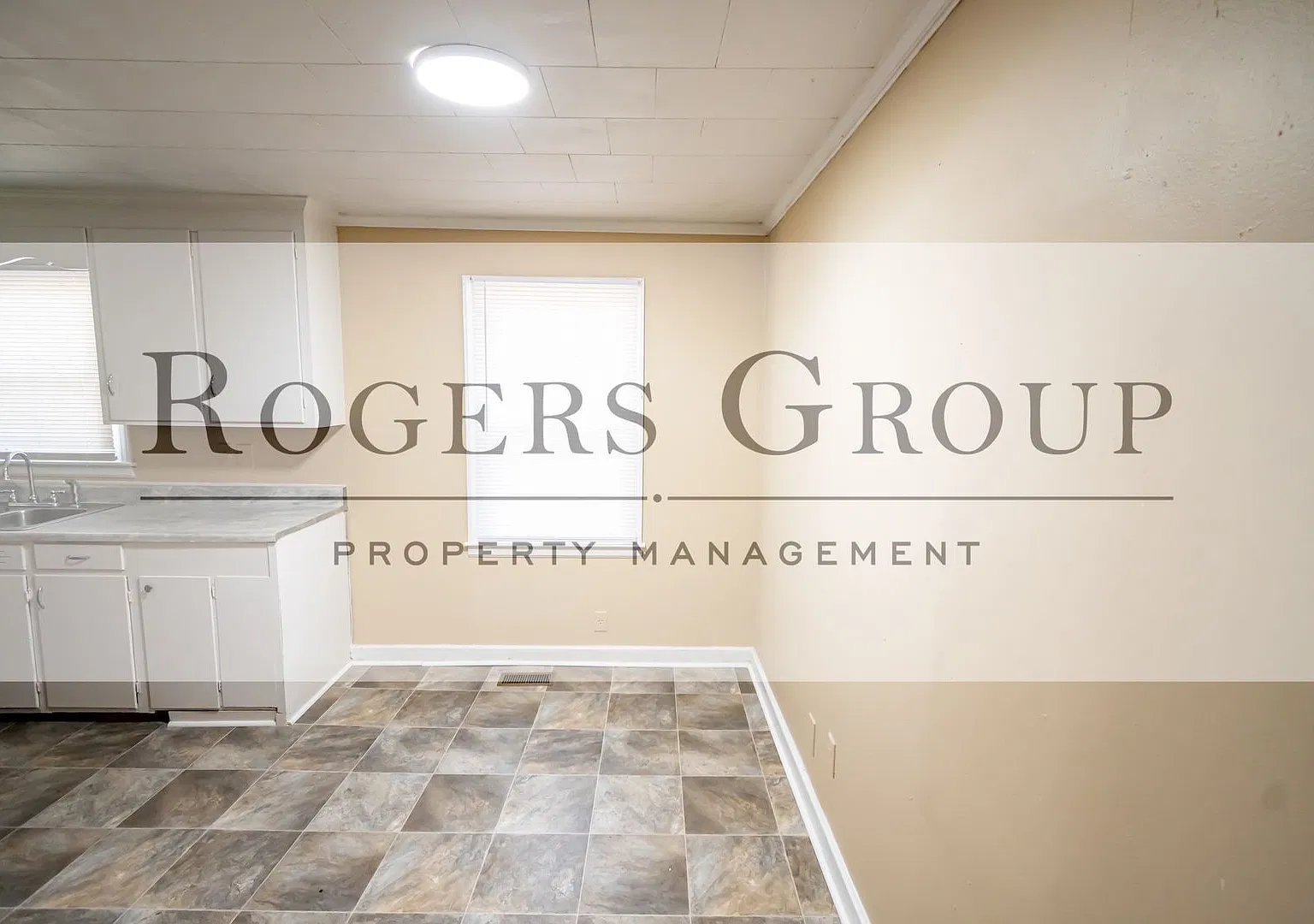 3 bed, 1.0 bath, $895 — Photo 3