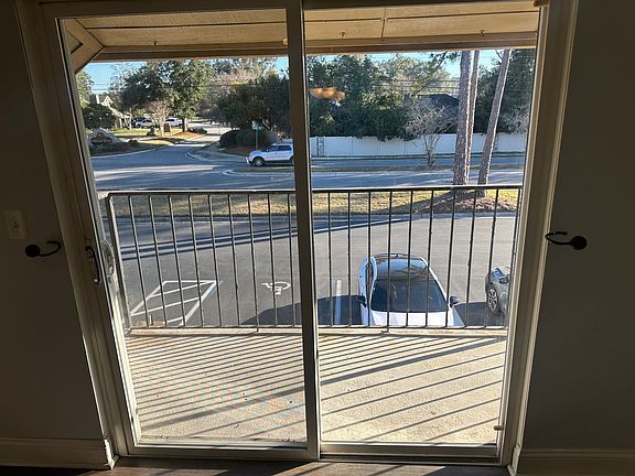 4th image of 3737 Loretto Rd APT 706