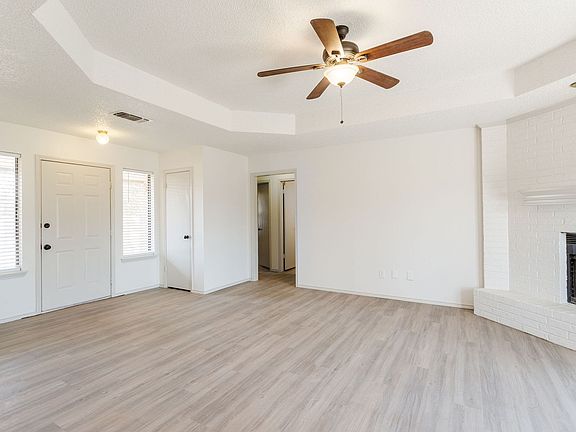 4th image of 1612 Bryan Ave