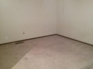 320 Timberwind Rd, Edmond, OK 73034