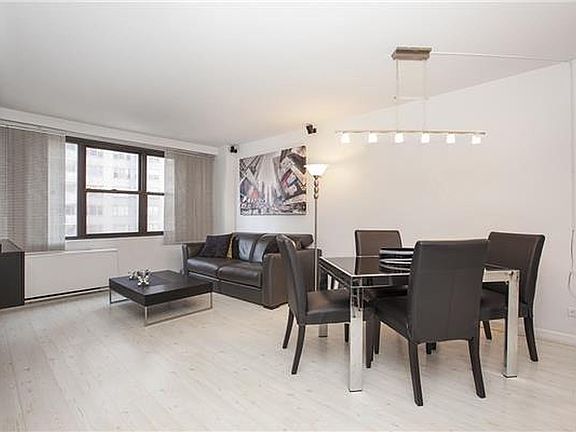 3rd image of 305 E 40th St #9N