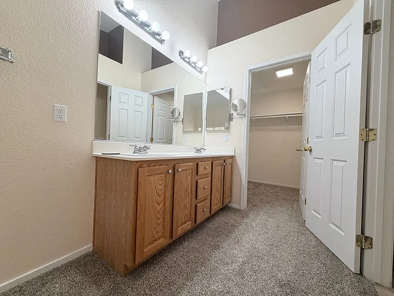 5123 Fiji Island Ct — Photo 15