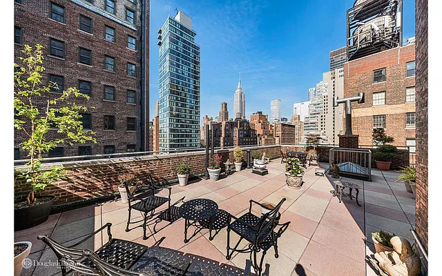 Rented by Douglas Elliman | media 19