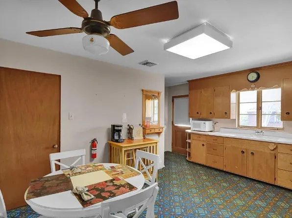 1117 14th St S APT 4, Great Falls, MT 59405