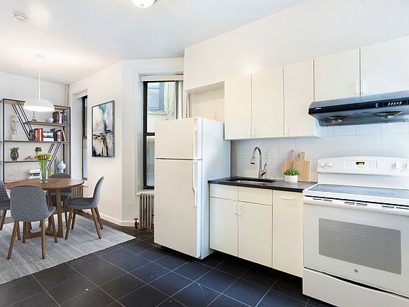 2nd image of 56 Henry St APT 3