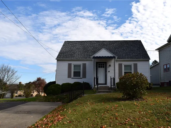 424 Greenville Ave, Mercer, PA 16137