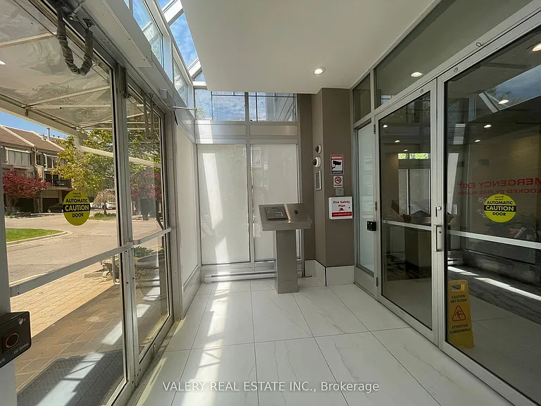 25 Cumberland Ln #214 — Photo 19