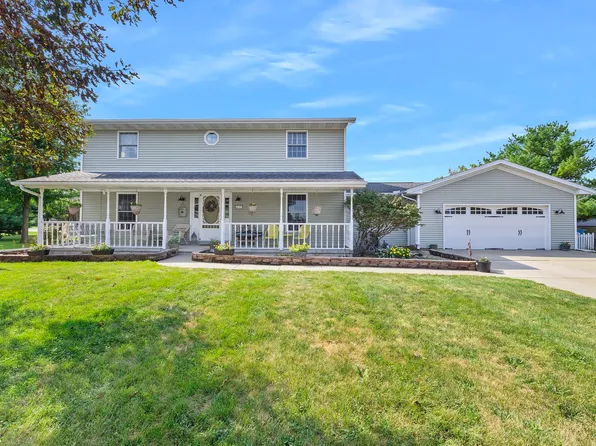 417 Sunset Dr, Colfax, IL 61728