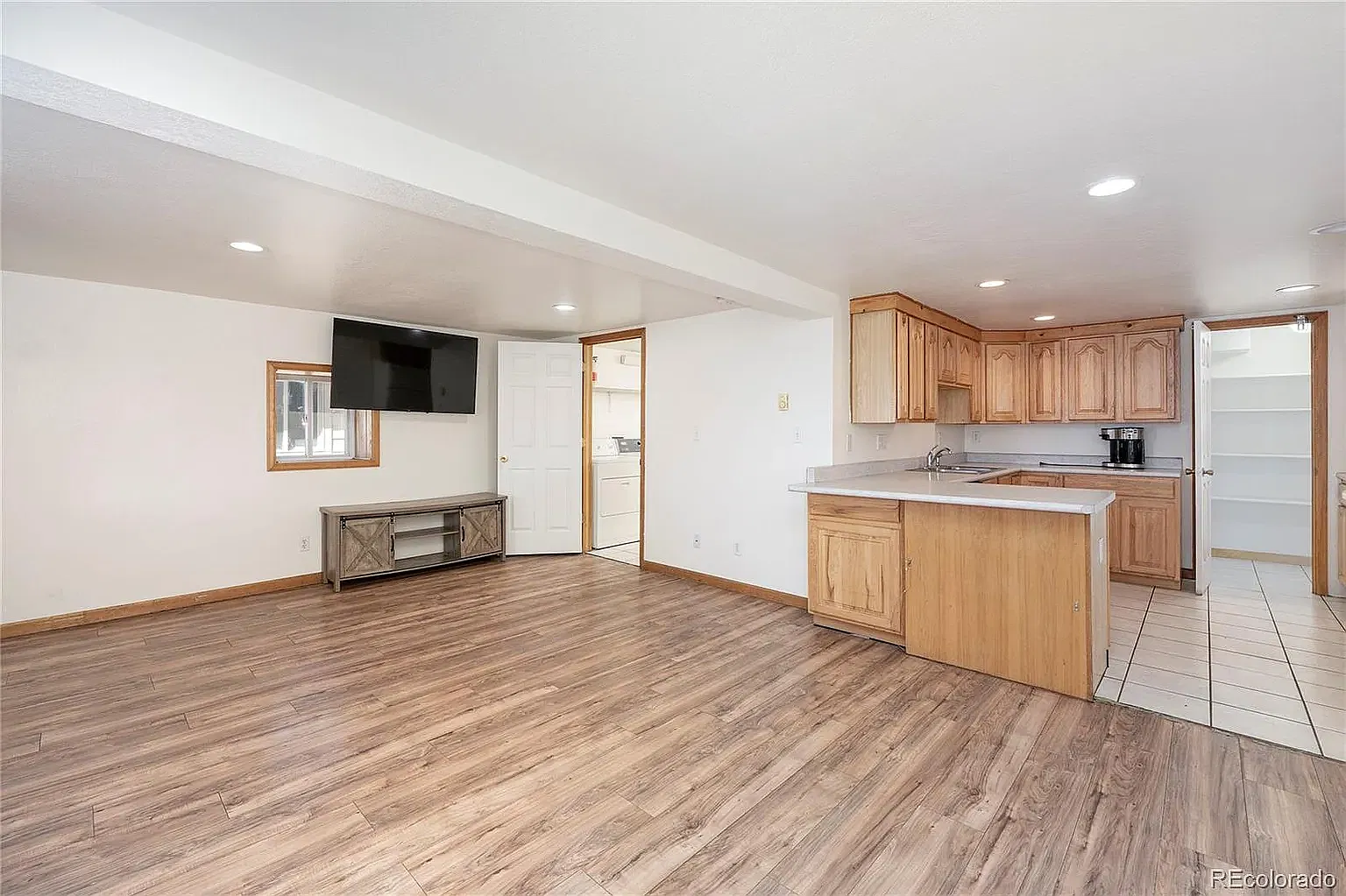 4 bed, 1700 sqft, $2,500 — Photo 1
