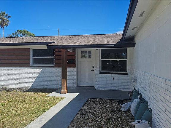4th image of 5519 DENVER STREET NE