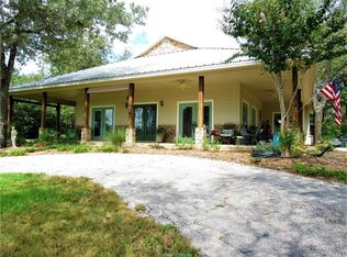 46 Cherokee Dr, Hilltop Lakes, TX 77871