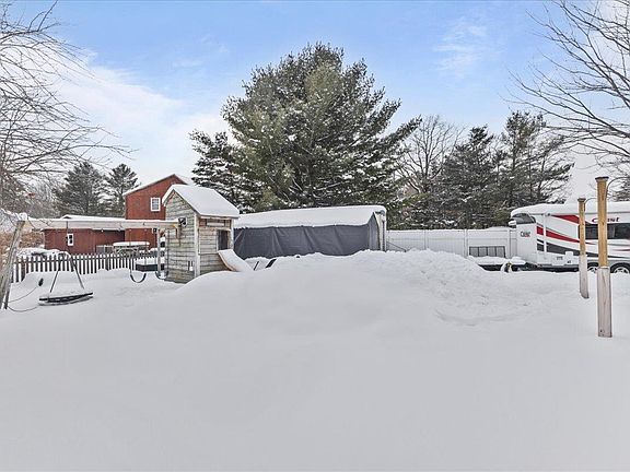 4th image of 154 Lake Road