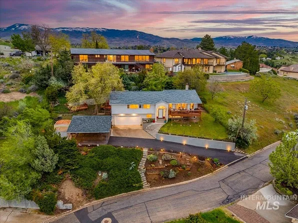 2624 N Hillway Dr, Boise, ID 83702