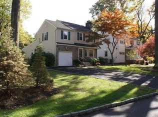117 Makatom Dr, Cranford, NJ 07016