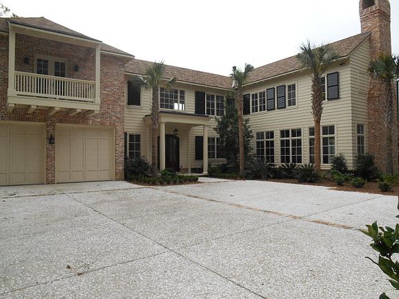 2nd image of 104 Yacht Club Dr