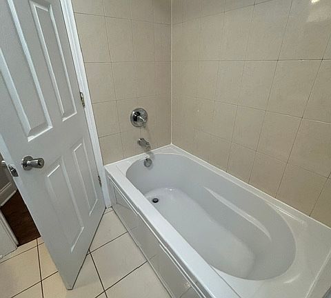 4th image of 2904 N Kolmar Ave #2
