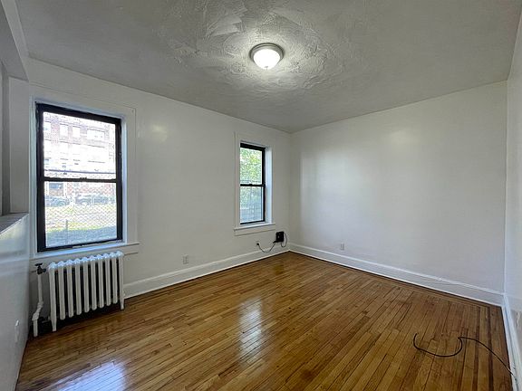 2nd image of 24 Rock St APT 103