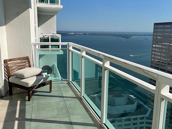 3rd image of 950 Brickell Bay Dr APT 3407