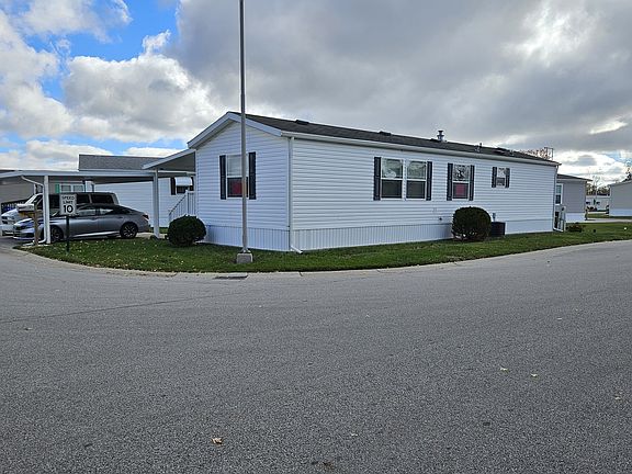 2nd image of 30630 Drouillard Rd #121