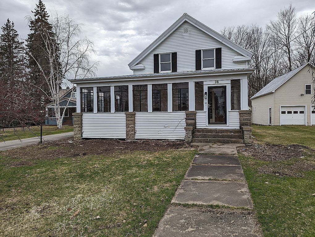 28 State St, Heuvelton, NY 13654 Zillow