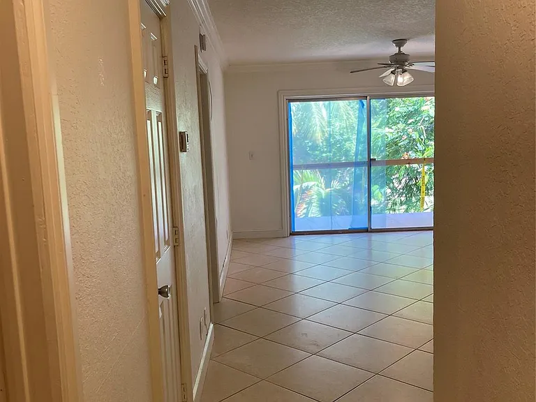 770 SE 2nd Ave #B210 — Photo 5