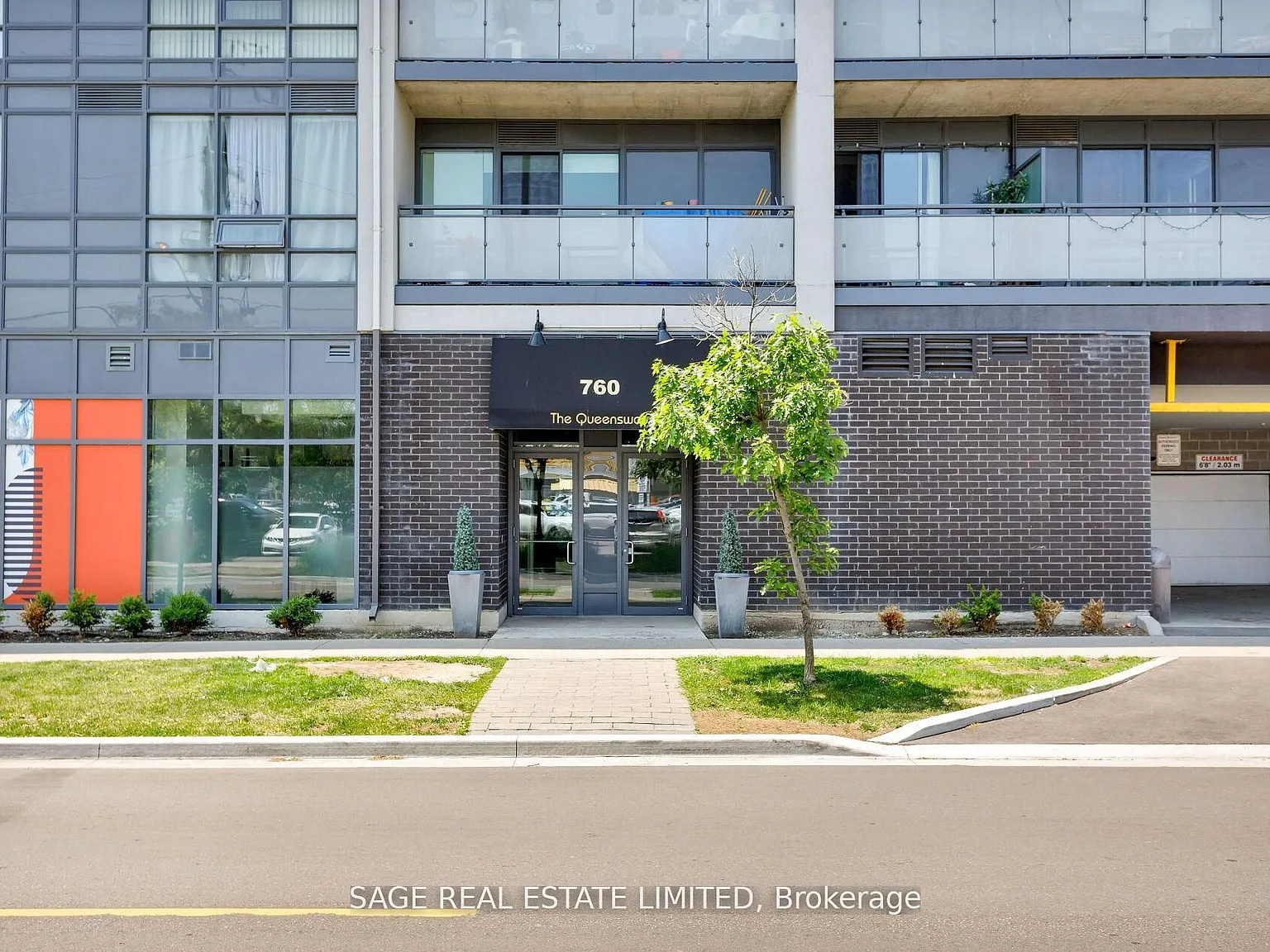 2 bed, $2,800 — Photo 1