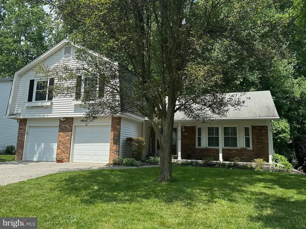 9712 Waterline Dr, Burke, VA 22015