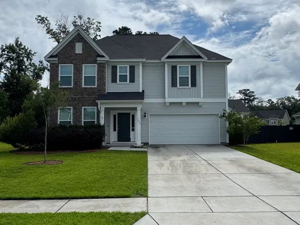 305 McCrady Dr, Richmond Hill, GA 31324