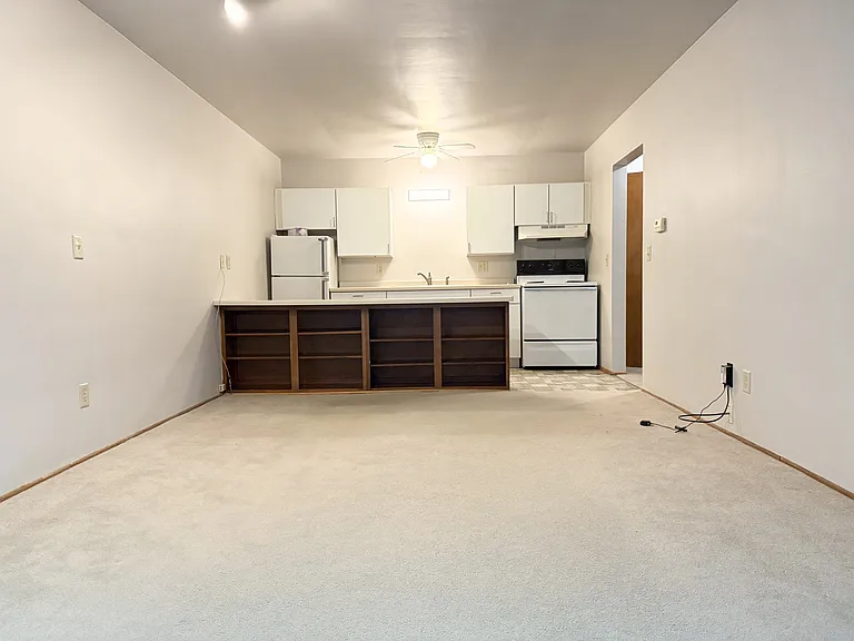 1667 Capital Ave — Photo 29
