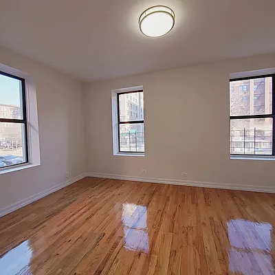 Rented by New York Residence | media 32