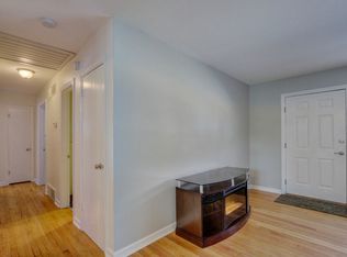 7945 Maple St, Prairie Village, KS 66208