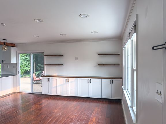 4th image of 6301 Gentele Ct