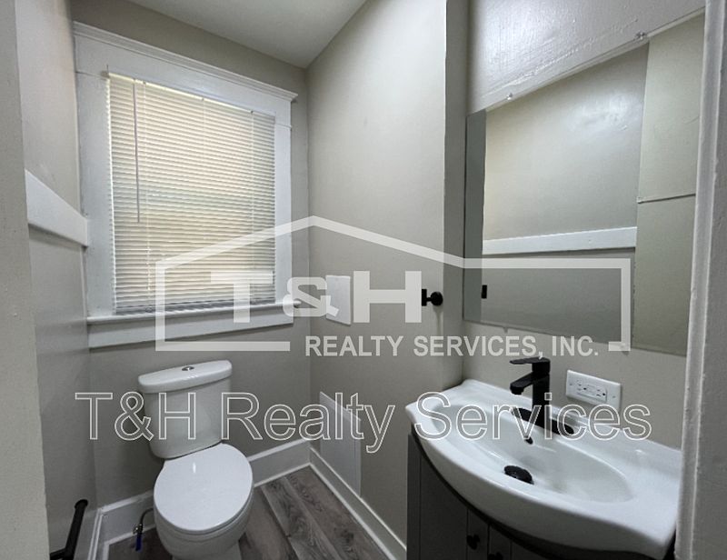 1st image of 2634 S East St