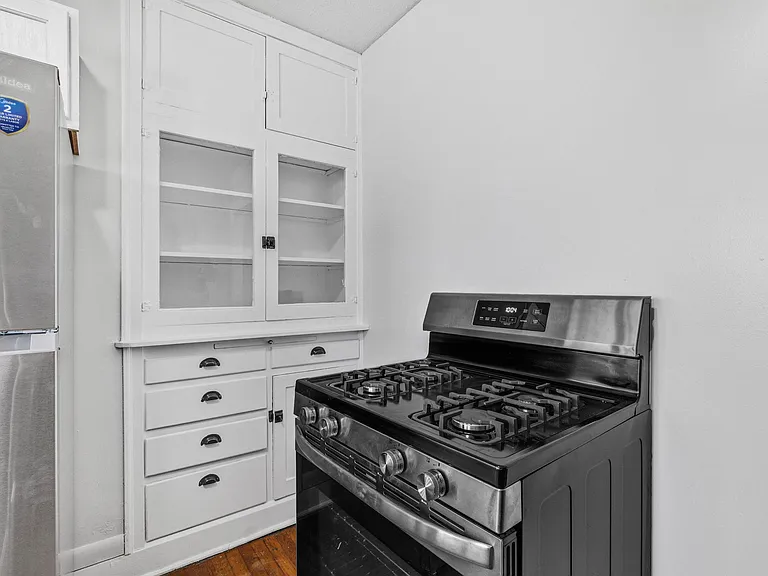 318 Jefferson Ave — Photo 19
