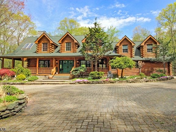 2nd image of 31 Kent Rd