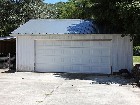 2 car garage