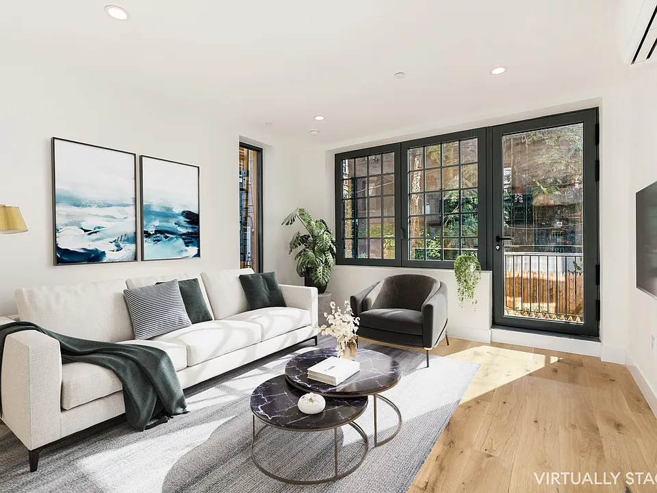 206 Powers St #2B