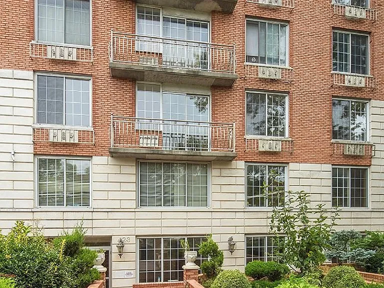 423 Ocean Pkwy #6B — Photo 7