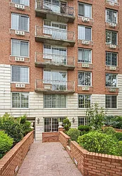 423 Ocean Parkway in Kensington