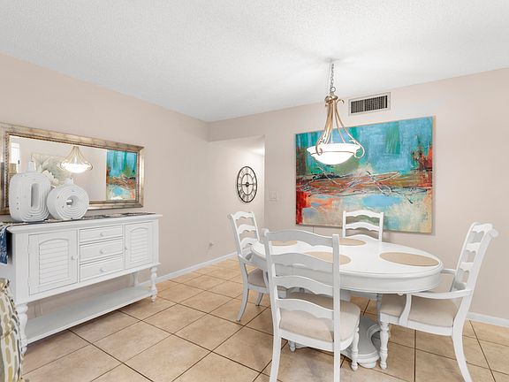 3rd image of 3178 Via Poinciana #102
