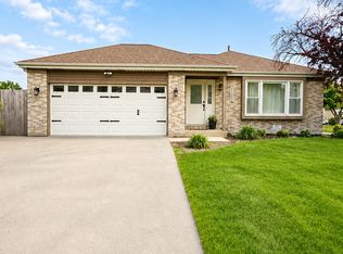 7203 W Mathews Dr, Frankfort, IL 60423