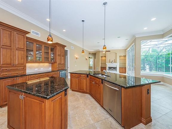 5th image of 2890 Grey Oaks Blvd