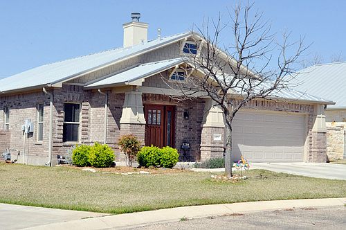 1st image of 115 Riley Ln
